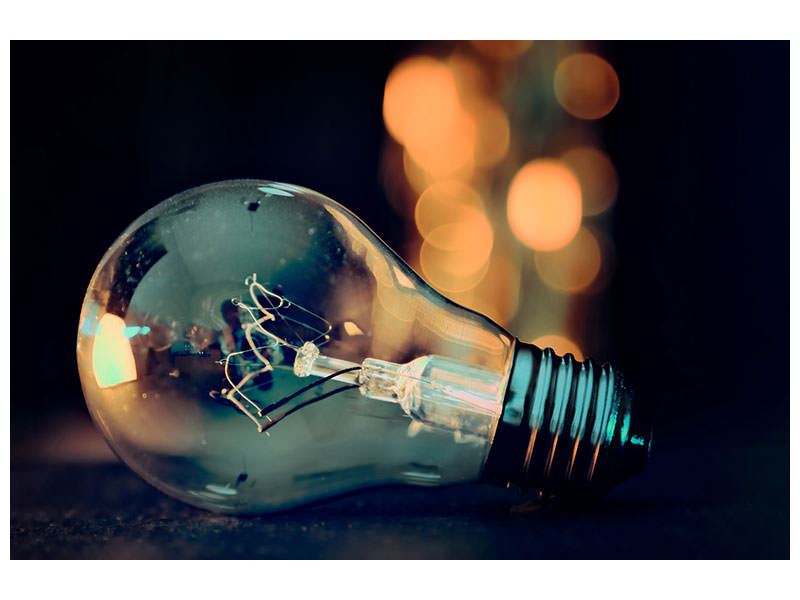 3-piece-canvas-print-a-lightbulb