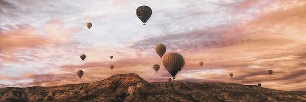 panoramic-canvas-print-cappodocia-hot-air-balloon-panorama