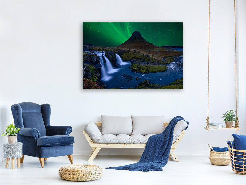 modern-4-piece-canvas-print-kirkjufell-under-a-boreal-green-sky