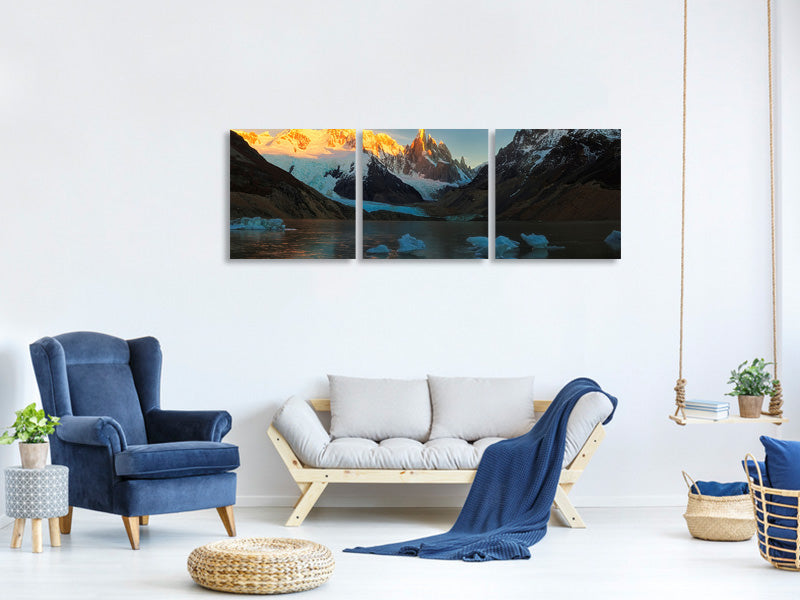 panoramic-3-piece-canvas-print-morning-light-at-cerro-torre