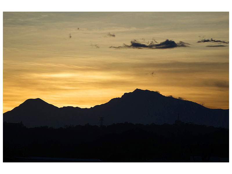 panoramic-3-piece-canvas-print-the-sunrise-in-the-mountains