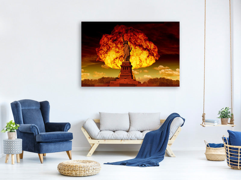canvas-print-statue-of-liberty-in-spectacular-light