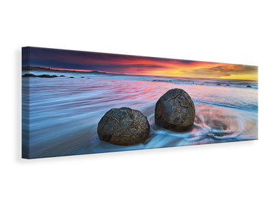 panoramic-canvas-print-moeraki-boulders-ii